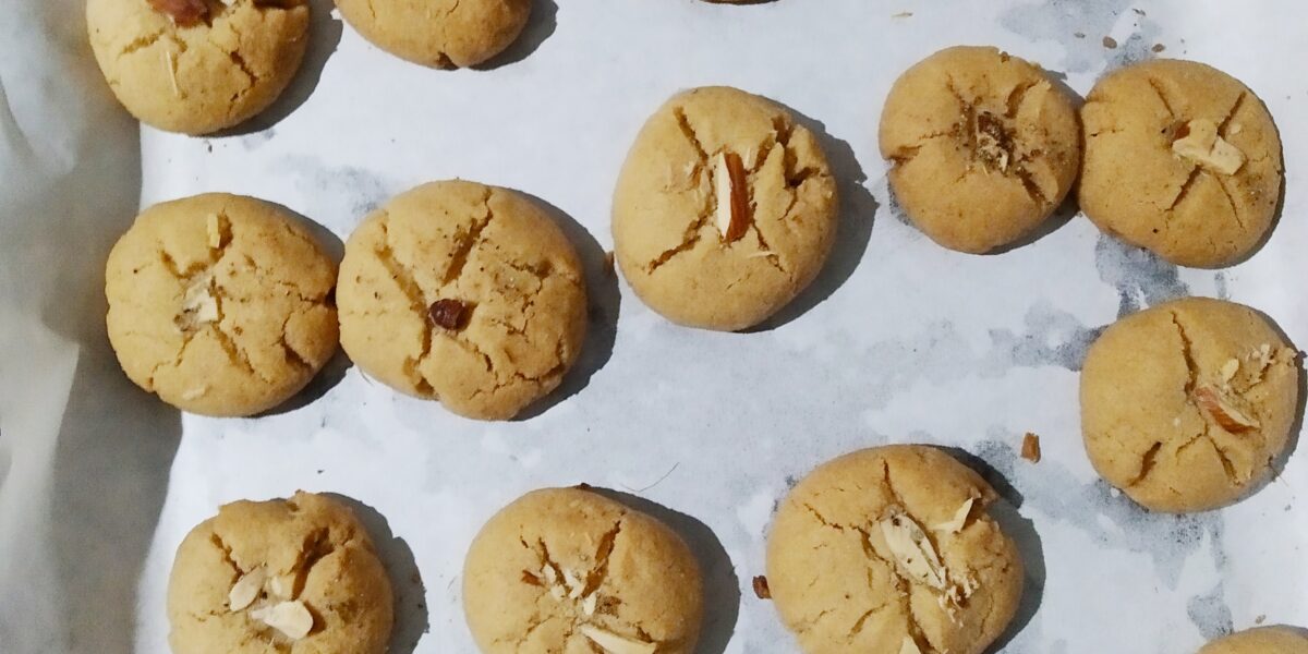 tea time healthy atta nankhatai indian eggless cookies