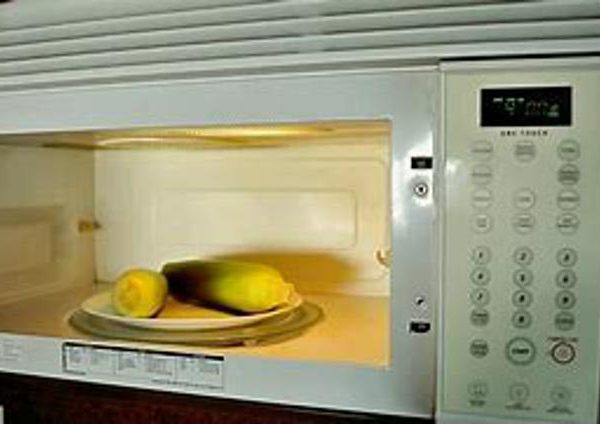 Corn On Cob --- Microwave Method